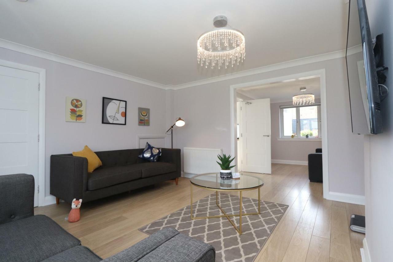 Dunfermline - Luxury 3 Bedroom 2 Bathroom Detached House With Garden エクステリア 写真